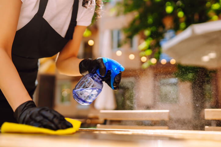 How to Deep Clean a Commercial Kitchen?