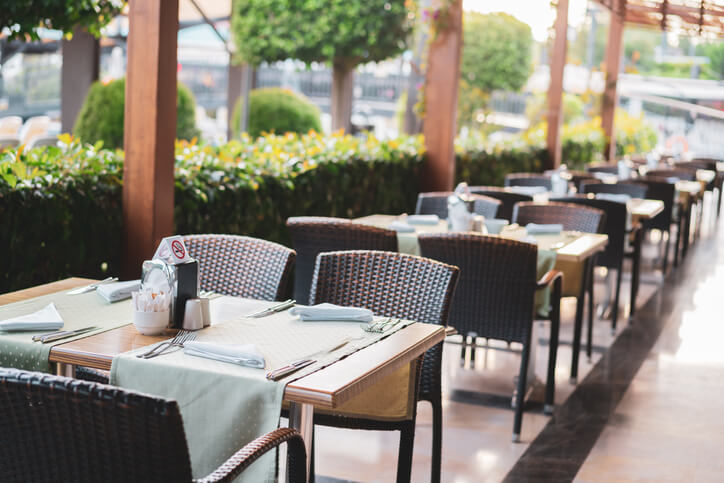 The Benefits of Regular Restaurant Patio Cleaning