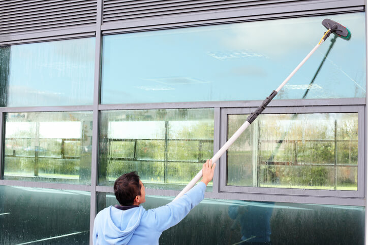 Commercial window cleaning services in Calgary